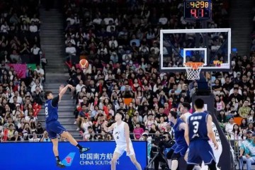 星空体育app下载-贺希宁21分爆发！深圳击退浙江，程帅澎复出难救主